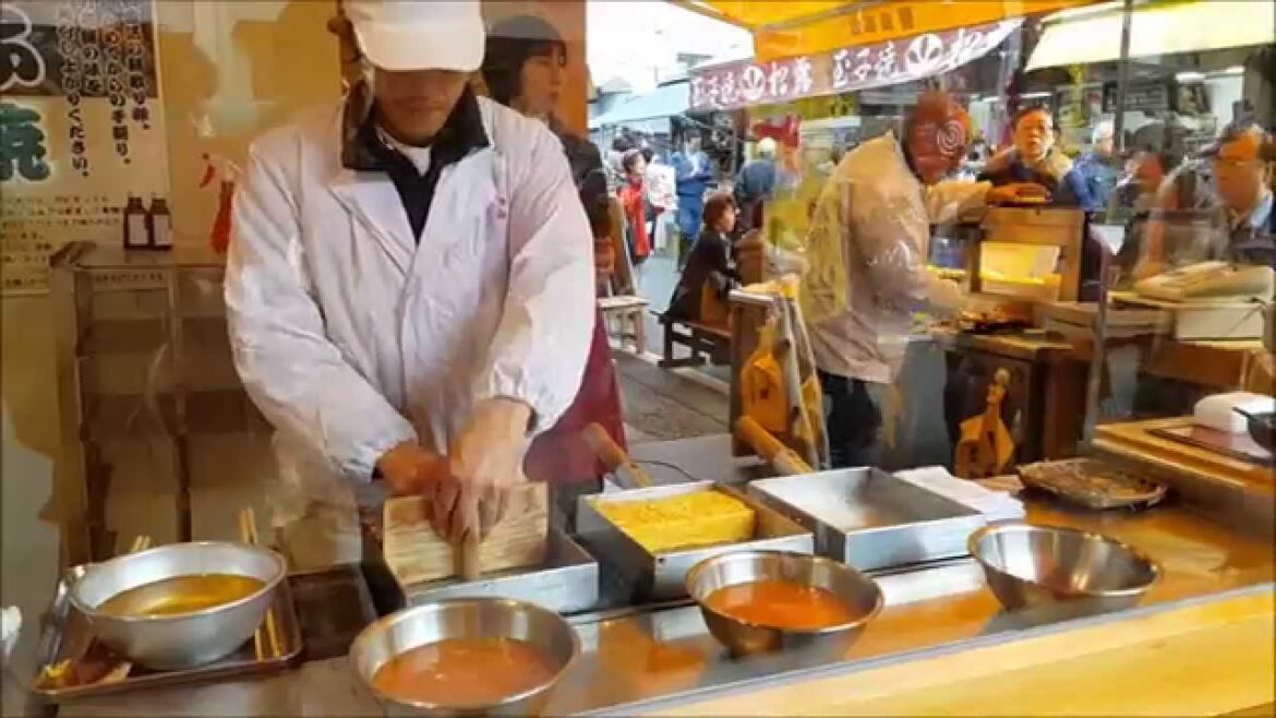 Lunch time @ Tsukiji fish market - Tokyo JAPAN 2015