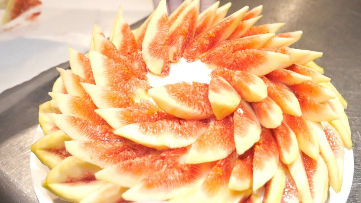 常識を覆す芸術的ケーキ再び。この時期しか食べられない旬のフルーツを使用した絶品ケーキの作り方 常識を覆す芸術的ケーキ再び。この時期しか食べられない旬のフルーツを使用した絶品ケーキの作り方