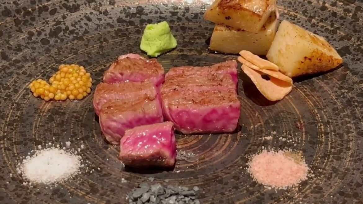 Kobe Beef Teppanyaki - Day 15 - Japan Travel 2023 [ASMR - CAPTIONS ON] | CLUB PROFESSIONALS