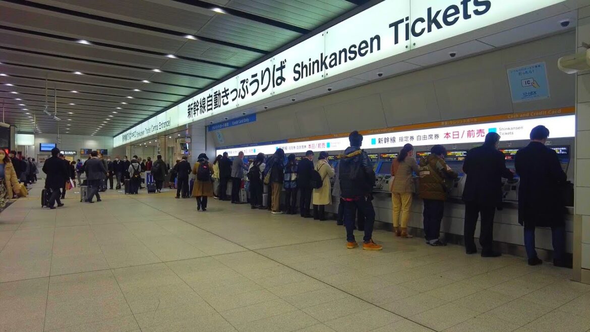 朝の新大阪駅 | 2022年12月7日 朝の新大阪駅 | 2022年12月7日