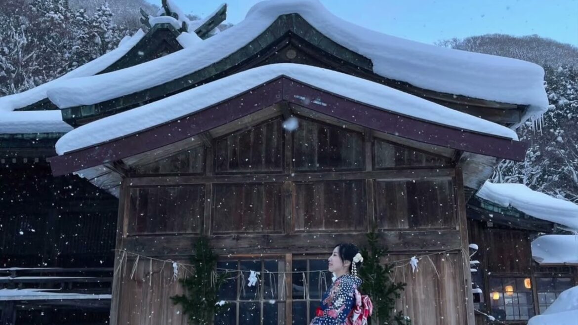 Enjoy taking pictures while wearing a kimono during a winter trip to Hakodate