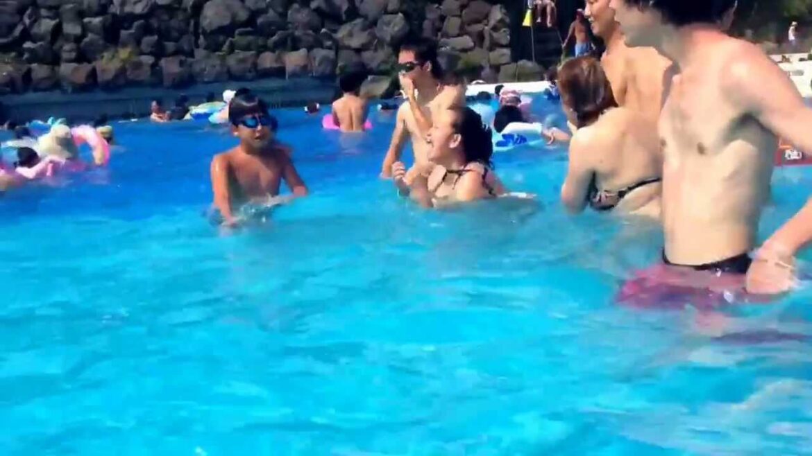 Oisho Long Beach Japan Summer 2013