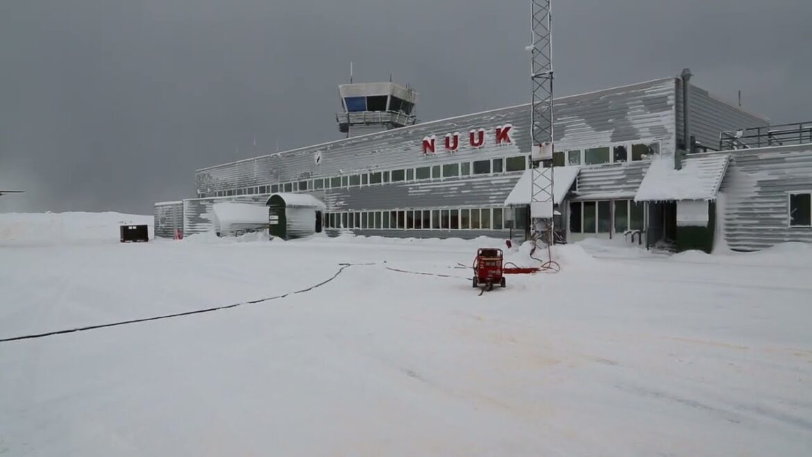 Groenland Nuuk Aéroport / Greenland Nuuk Airport Groenland Nuuk Aéroport / Greenland Nuuk Airport