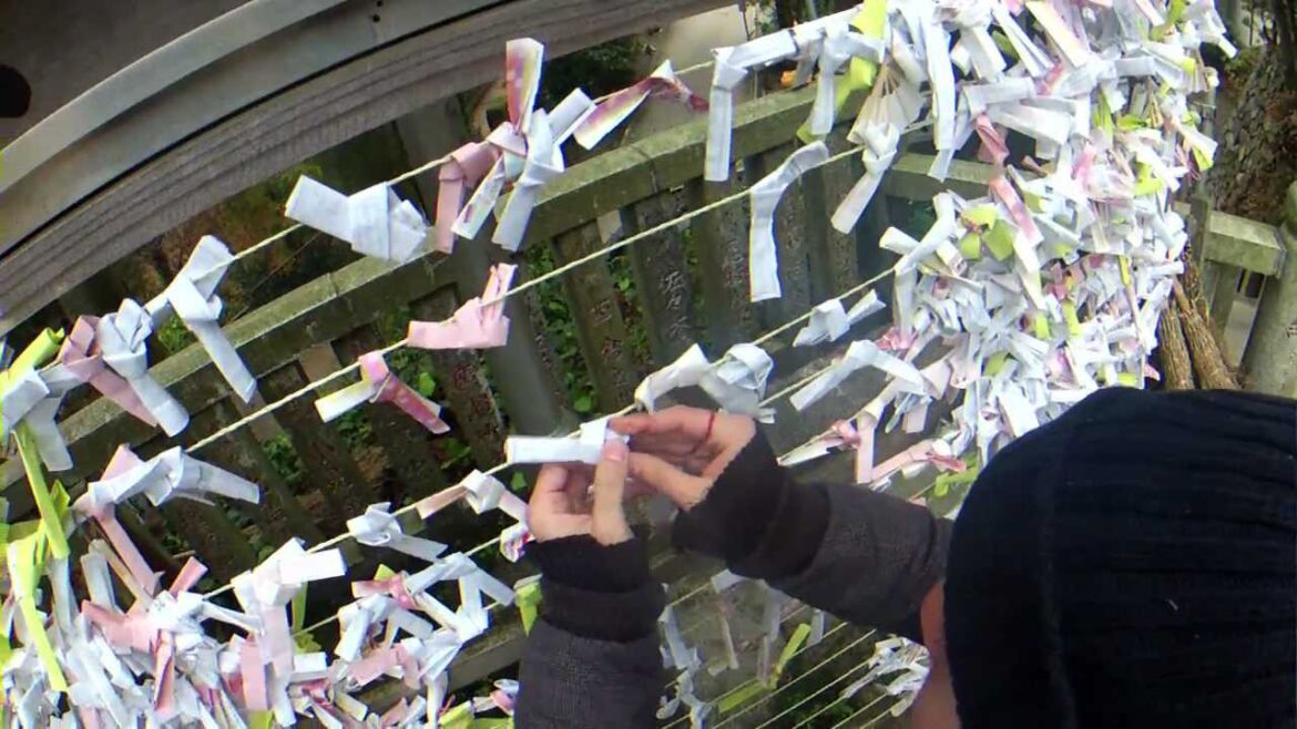 Tokyo Trip - Kitsuney X Elchikito - Is This Mt Takaozan ?