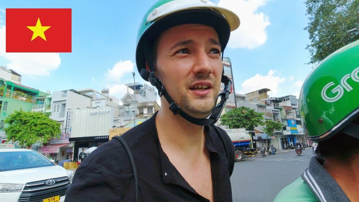 1st Day In Vietnam! Ho Chi Minh City Is Intense 🇻🇳
