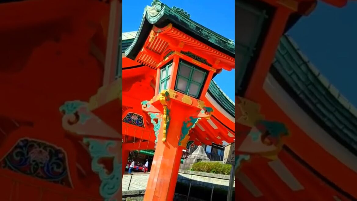 Fushimi Inari Entrance #shorts #japan #kyoto #fushimiinari #travel