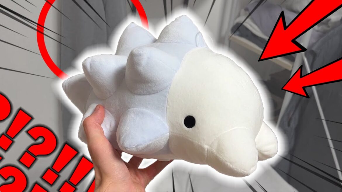 Winning big at a Japanese crane game arcade