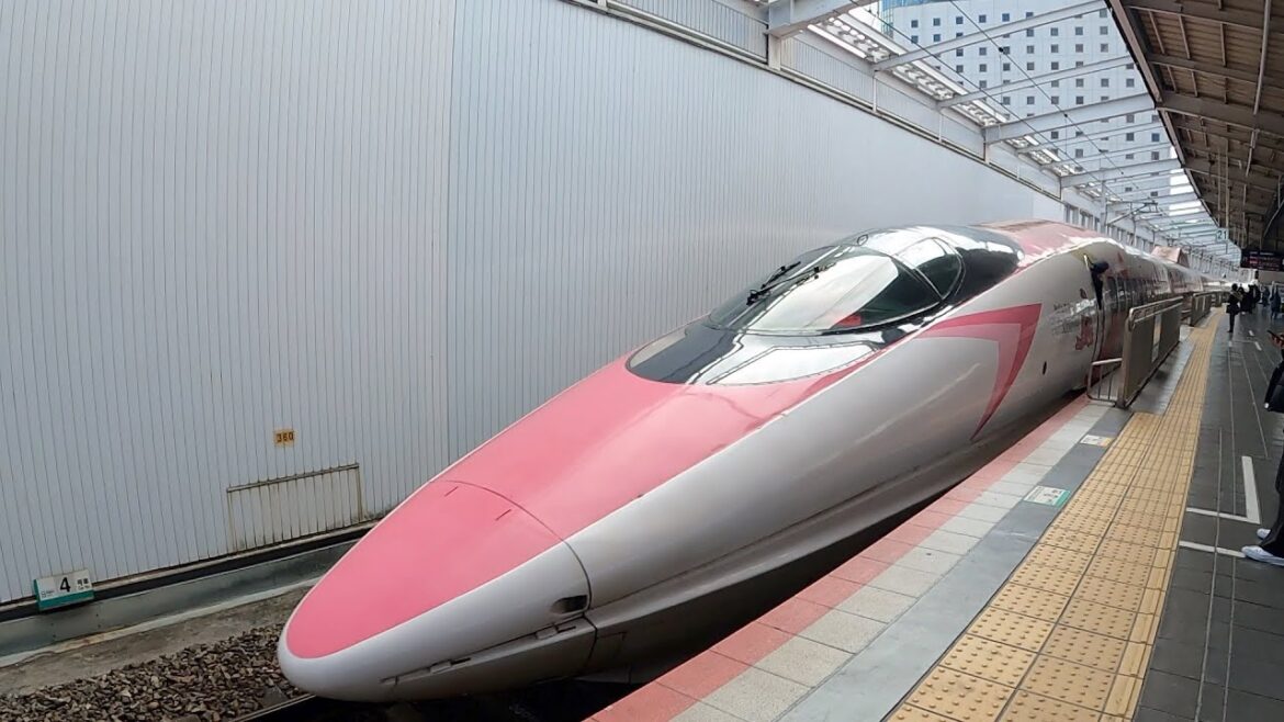 1日1往復Kawaii! Hello Kitty新幹線 この電車は日本だけ!