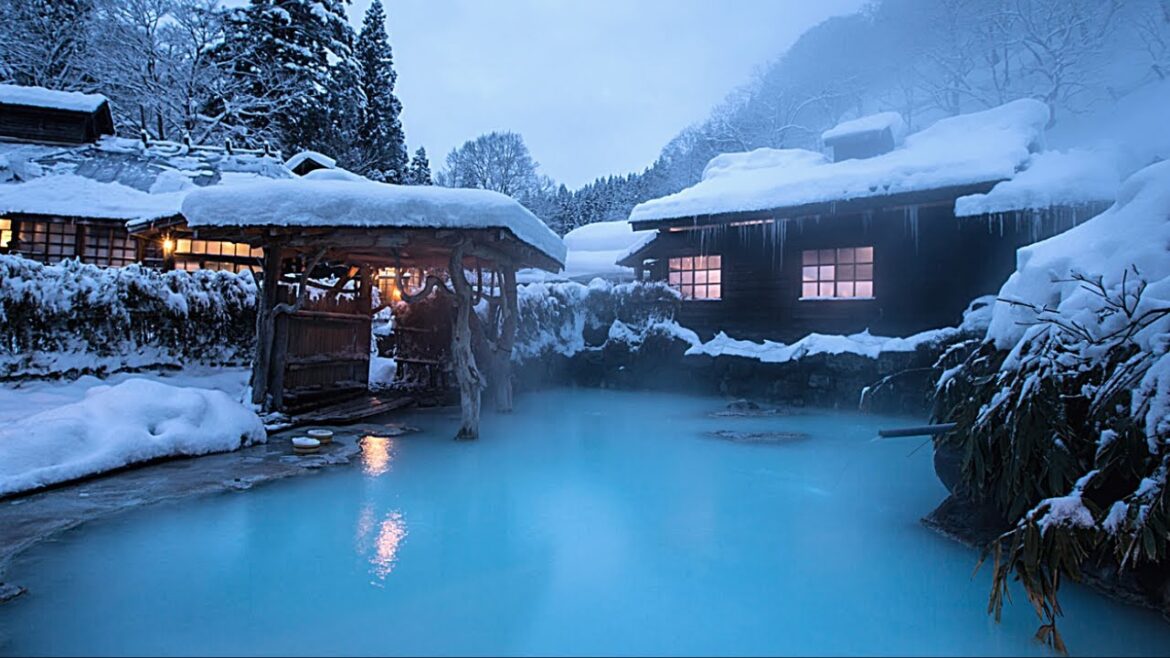 A trip to arguably the most beautiful onsen in Japan | Tsuru no yu♨