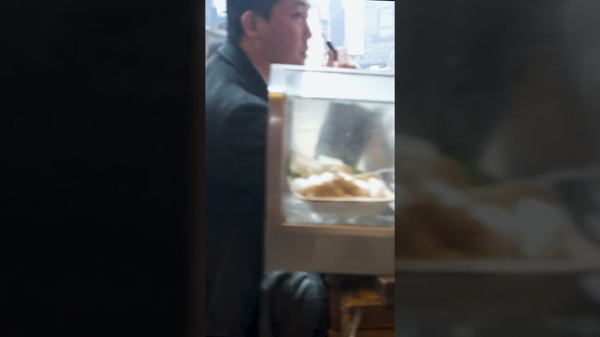 Nightlife in Shinjuku Japan #shorts