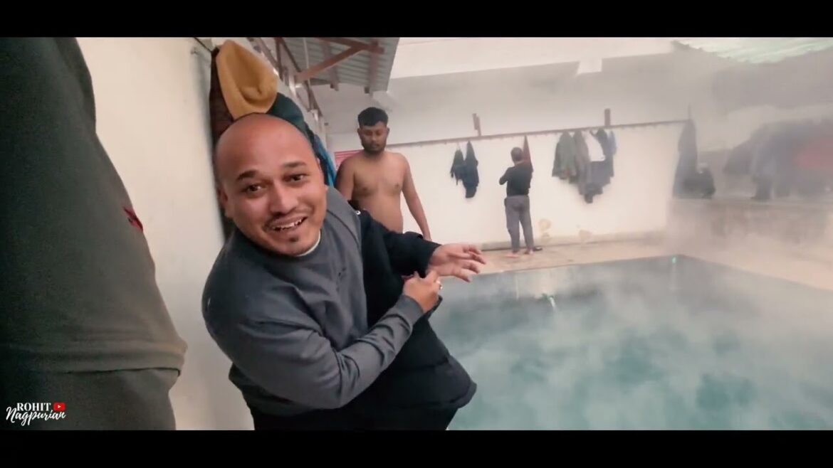 (वैशिष्ट्य) Vashishtha Temple | गरम पानी का कुंड । Manali  🥶🥶  #manali #adventure #rohitnagpurian