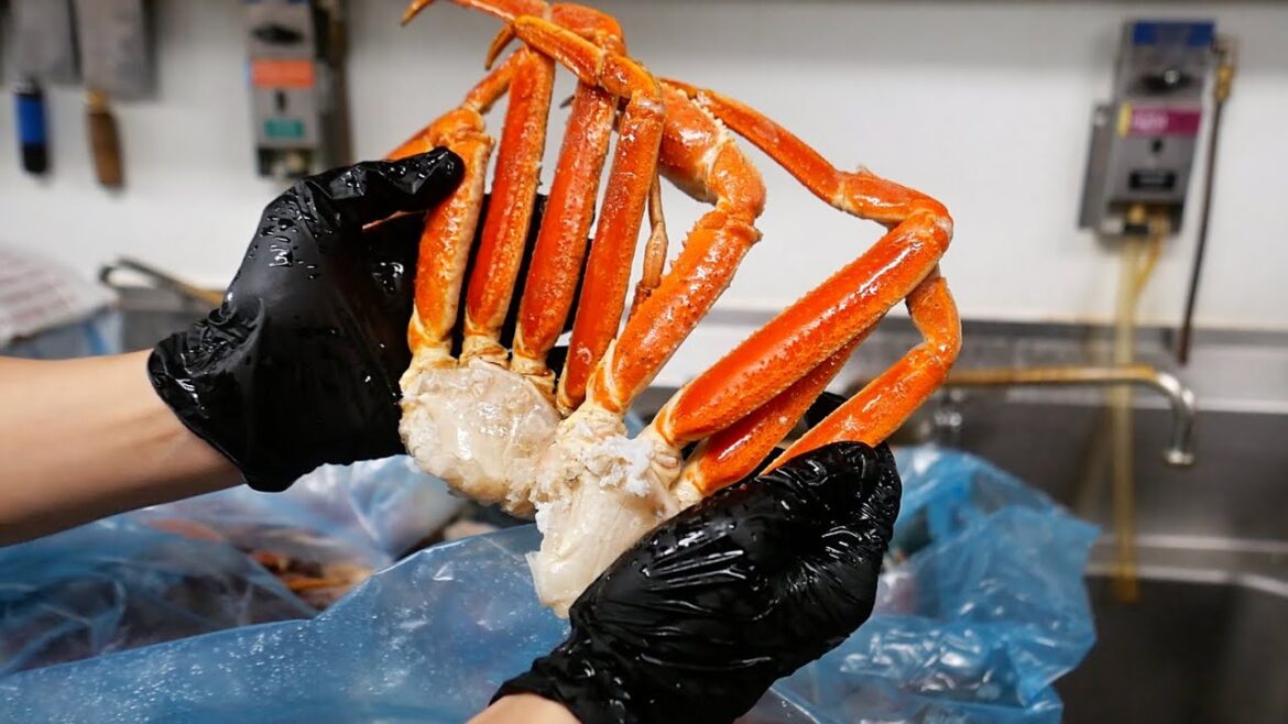 New York City Food – BACON EGG AND CHEESE DUMPLINGS Snow Crab Noodles Pinch Chinese NYC New York City Food - BACON EGG AND CHEESE DUMPLINGS Snow Crab Noodles Pinch Chinese NYC