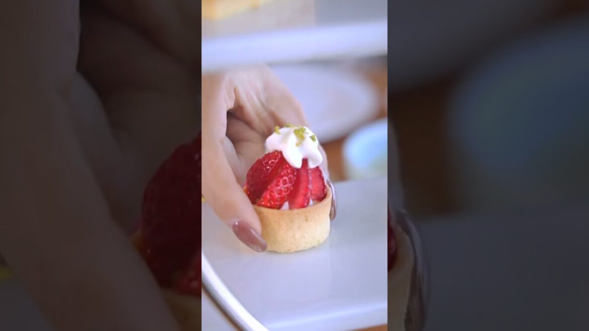 The Ultimate Afternoon Tea Experience at Hilton Fukuoka Sea Hawk ☕️🍰 #shorts #treats #afternoontea