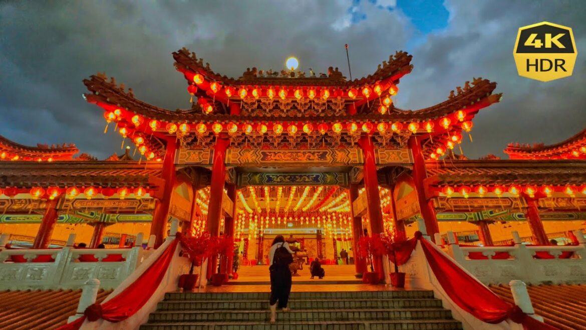 Kuala Lumpur Gem in the Rain: Thean Hou Chinese Temple [4K HDR 60fps]