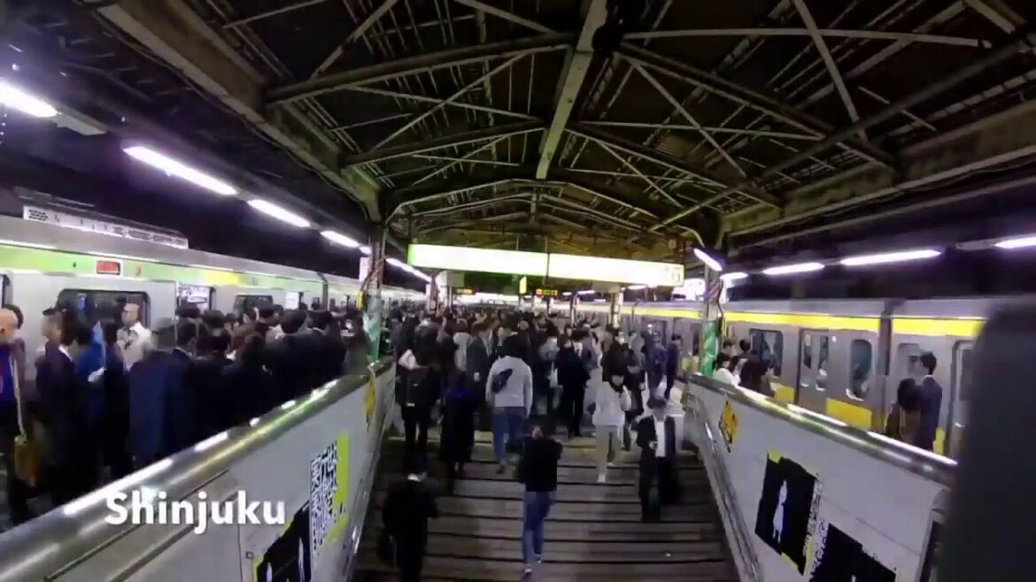 Tour of Tokyo Train Stations (Time Lapse) || ITGM Tour of Tokyo Train Stations (Time Lapse) || ITGM