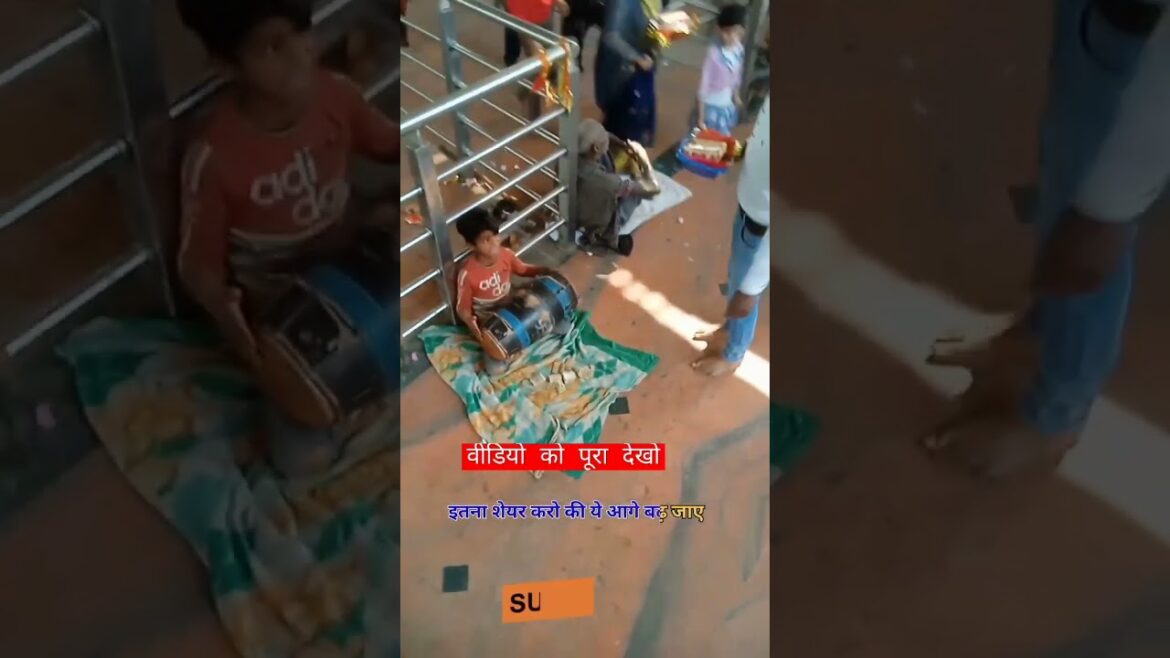 🥳चंद्रिका देवी मंदिर लखनऊ मे बच्चे ने दिल जीत लिया#shorts #youtubeshorts #shortsvideo #virelshorts