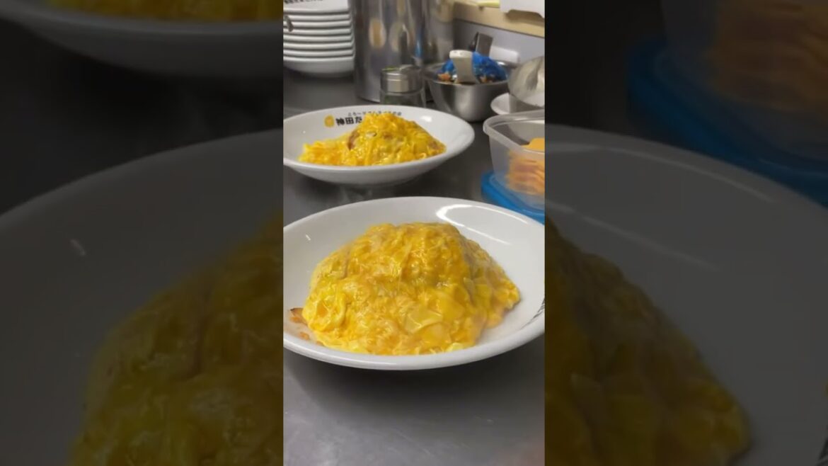 He makes these dishes in 0.3 seconds!