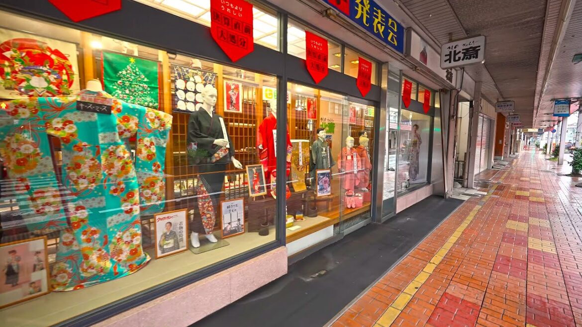 Rainy rambling in Fuji city・4K HDR