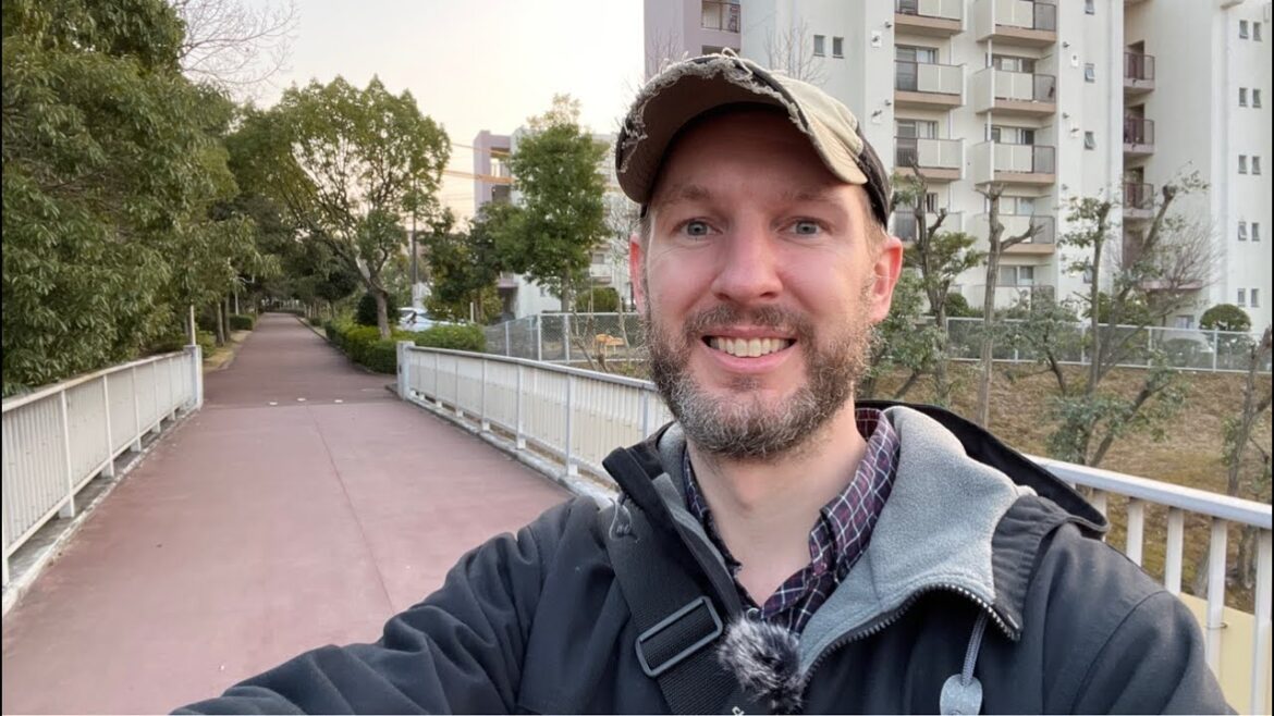 Exploring Japan : Osaka Spring Sunset Walk #LIVE