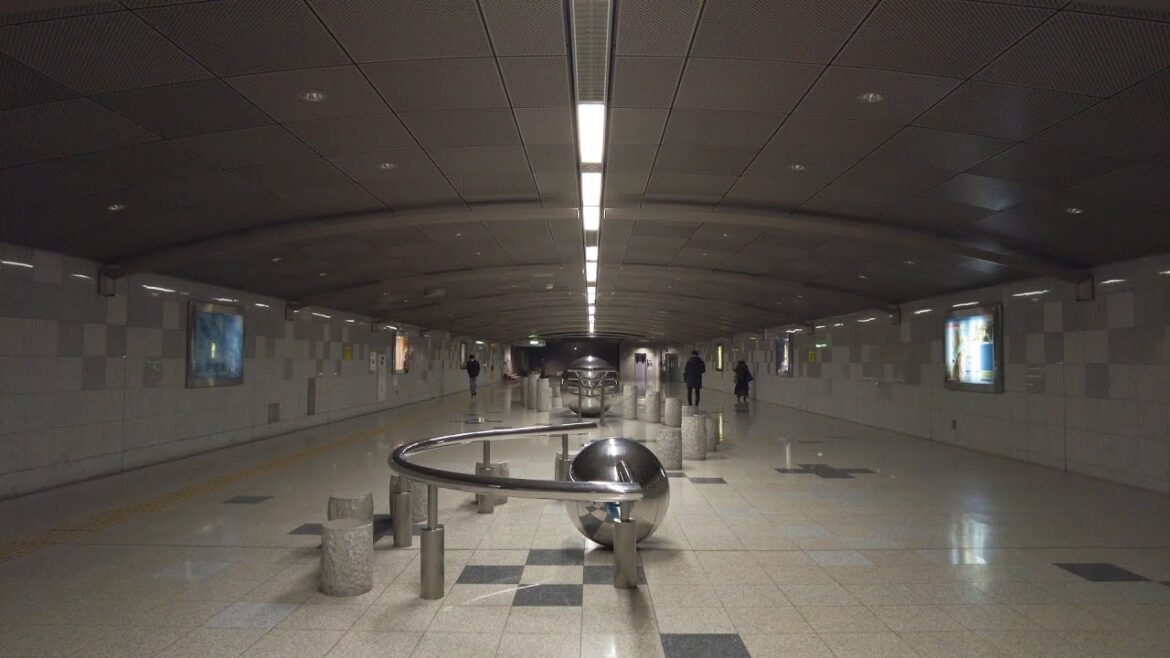 【4K】札幌駅 北口地下歩道 散策 2023 日本 北海道 札幌 中央区【Binaural Audio】 【4K】札幌駅 北口地下歩道 散策 2023 日本 北海道 札幌 中央区【Binaural Audio】