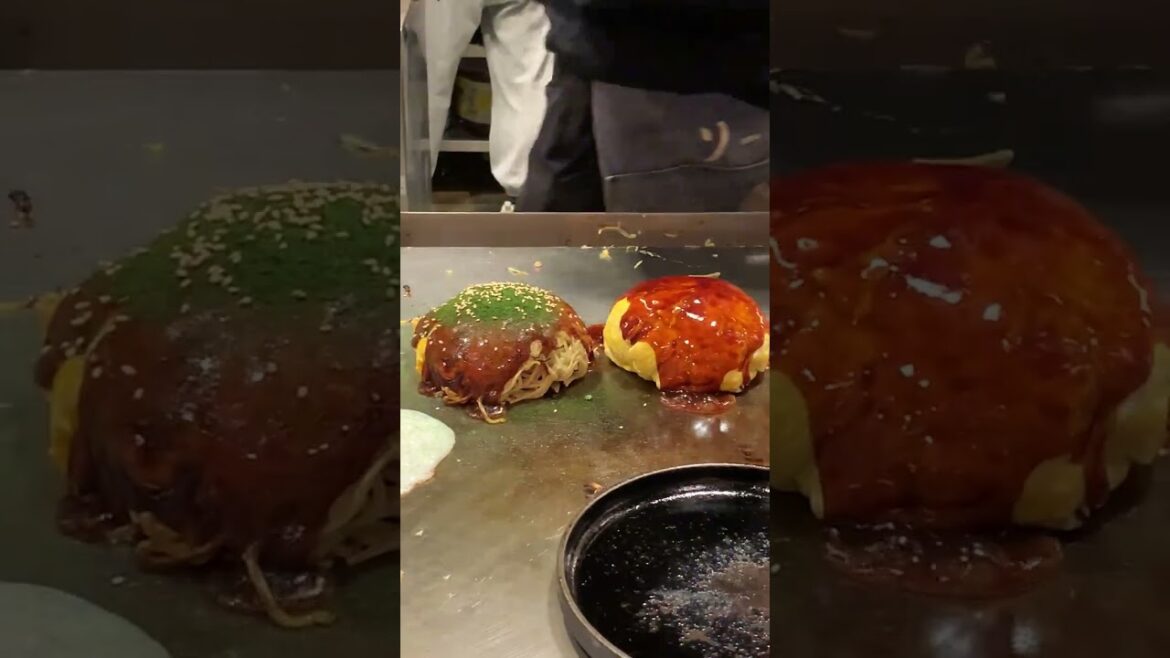 Hiroshima style Okonomiyaki #shorts