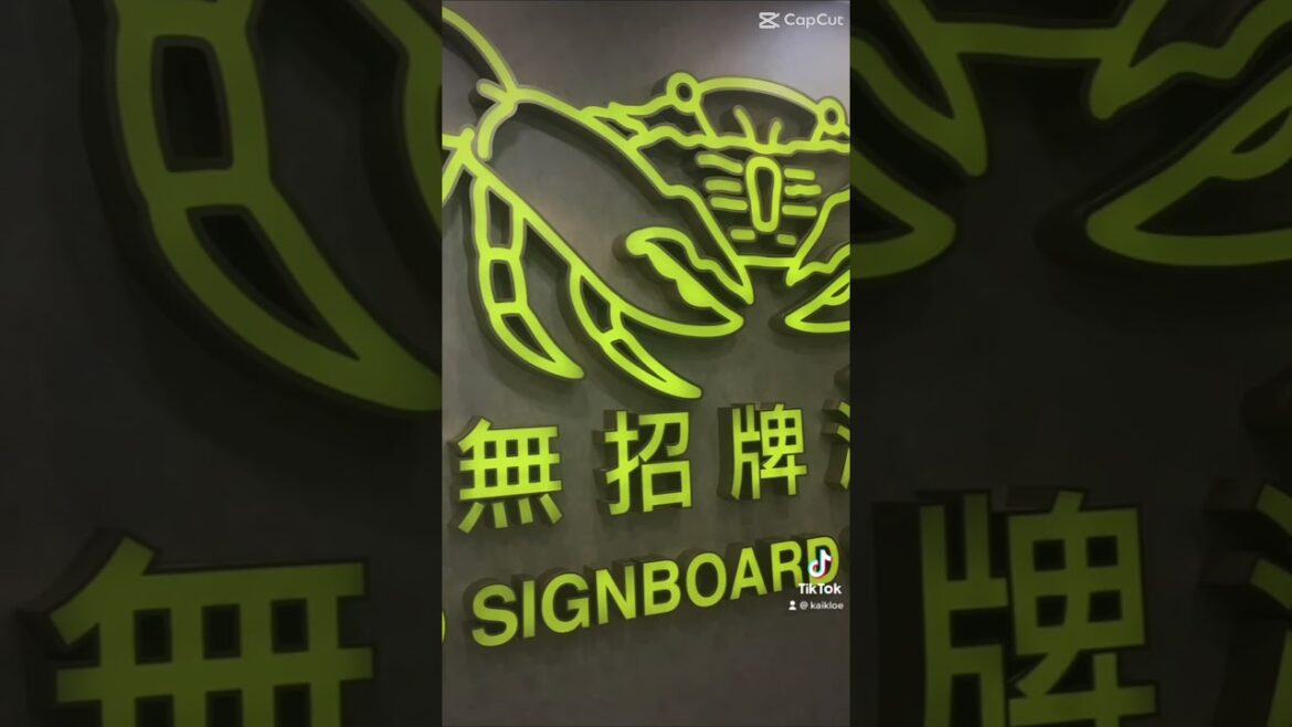 Exploring Singapore 🌺 #shorts