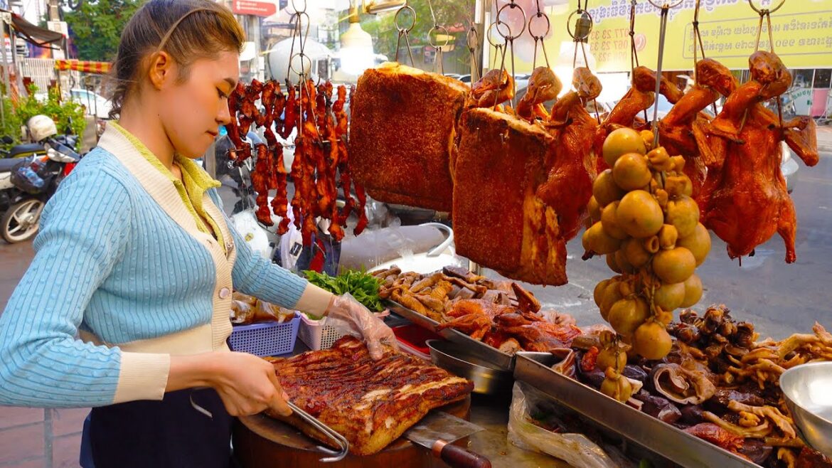 So Crispy & Juicy Inside! Lady with Amazing Chopping Skills Selling Crispy Pork Belly & Intestines So Crispy & Juicy Inside! Lady with Amazing Chopping Skills Selling Crispy Pork Belly & Intestines