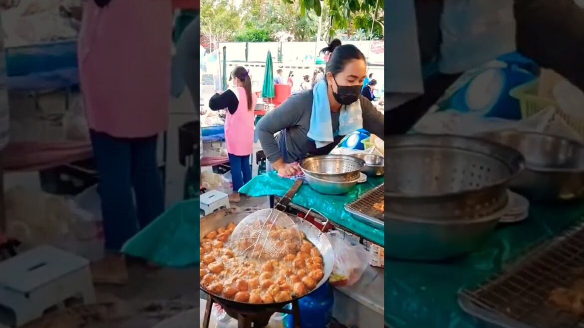 How Fish Cakes Are Made ❤️🇹🇭 #streetfood #bangkok