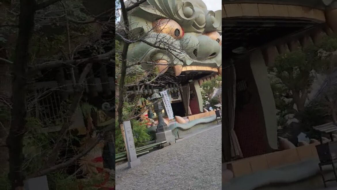 Namba Yasaka Jinga shrine, Osaka 2023