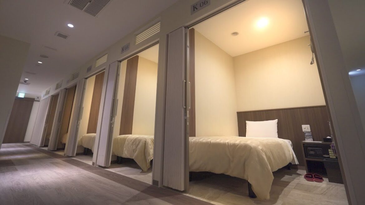 🏨 Hotel with great facilities | Just 3 minutes to airport with monorail |  오키나와시 沖縄