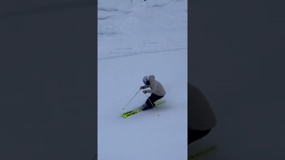 Great Kili Weibel 👍 @theMachine1313 #skiing #cortina