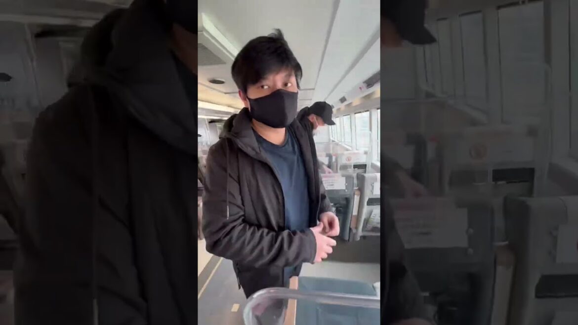 Travel tip: Osaka to Kobe under 500yen ferry ride from Kansai Airport #japantravel