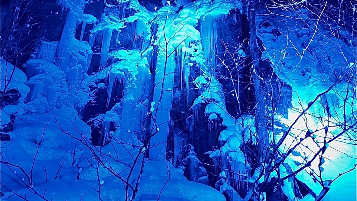 vlog【Icefall light up】Japan Aomori’s Oirase mountain stream vlog【Icefall light up】Japan Aomori's Oirase mountain stream