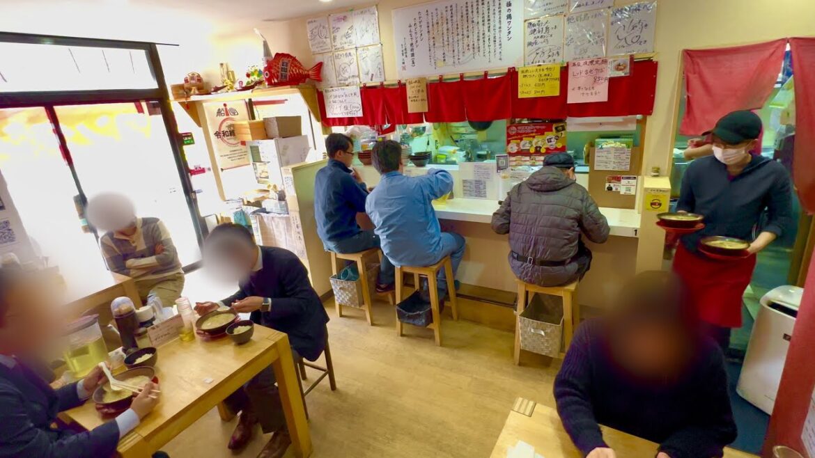 開業4年で福岡市民の心を掴んだ絶品 鶏白湯ラーメン。新名物！？「博多卵かけ麺」の開発にも潜入｜Amazing Japanese restaurant｜福岡グルメ ラーメン ランチ