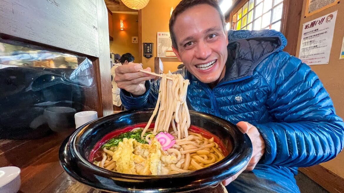 $6 ALL YOU CAN EAT Noodles!! Japanese Food - Udon and Ramen in Fukuoka!!