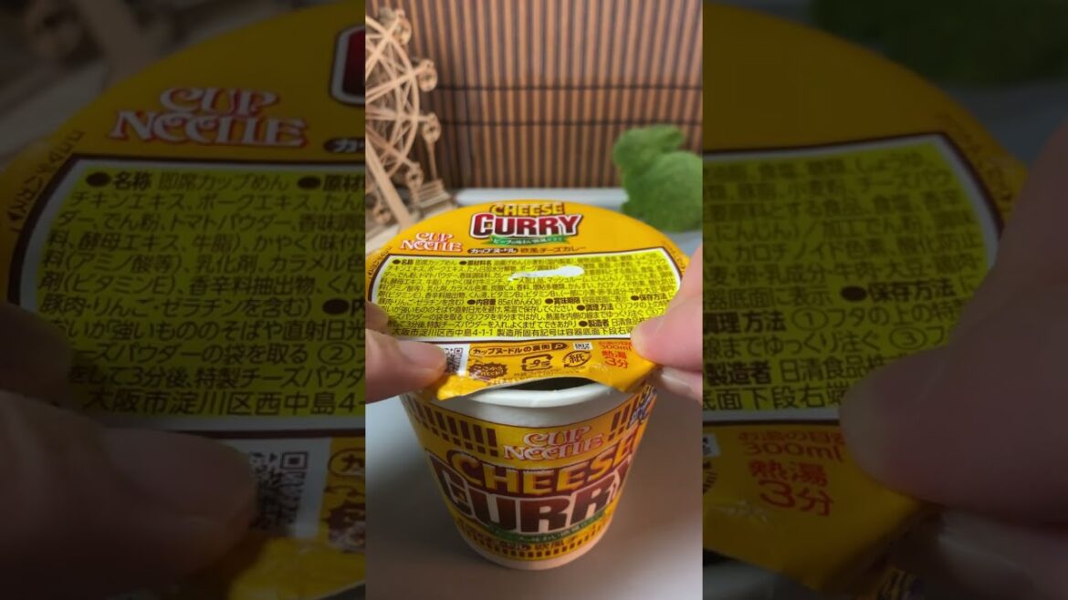 Eating CHEESE CURRY CUP NOODLES