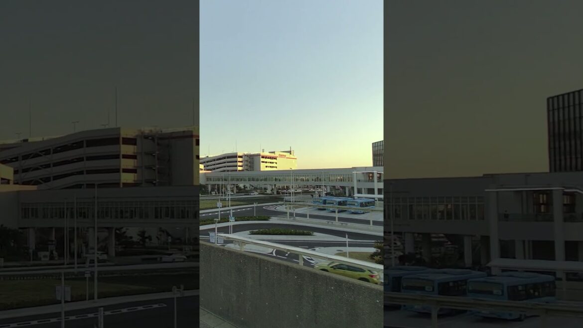 #Shorts 千葉県千葉市美浜区 JR京葉線 幕張豊砂駅隣接の大型ショッピングセンター "イオンモール幕張新都心"!!