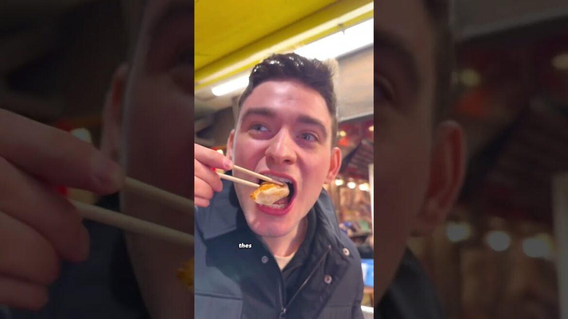 You MUST eat this Street Food in Osaka Japan (Dotonbori) 🧀 🥟  #streetfood #osaka #japan