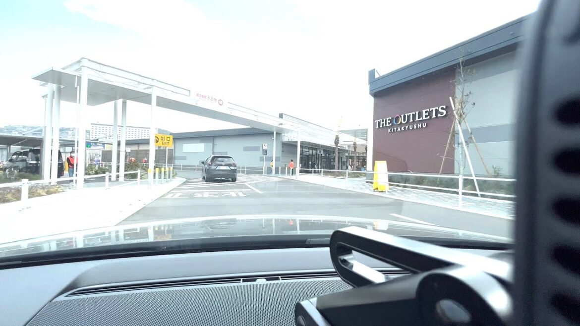 【 OUTLETS KITAKYUSHU / ジ ・アウトレット北九州】iPhone13mini 【 OUTLETS KITAKYUSHU / ジ ・アウトレット北九州】iPhone13mini