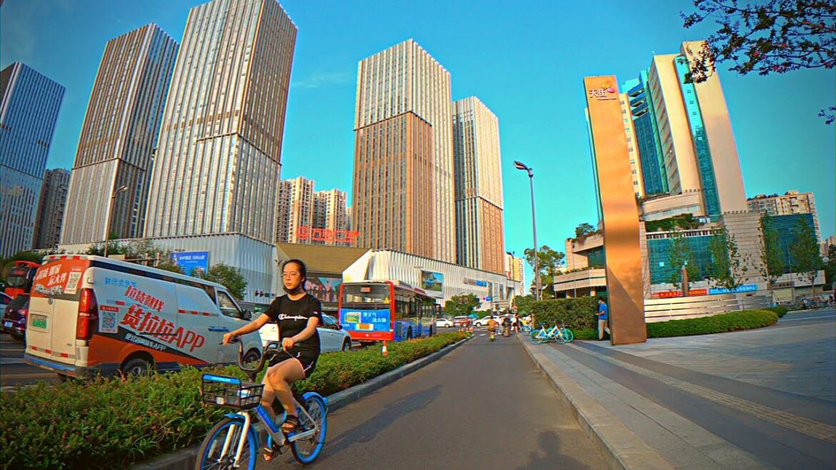 Downtown Chengdu Cycling Tour of The 1st Ring Road Downtown Chengdu Cycling Tour of The 1st Ring Road