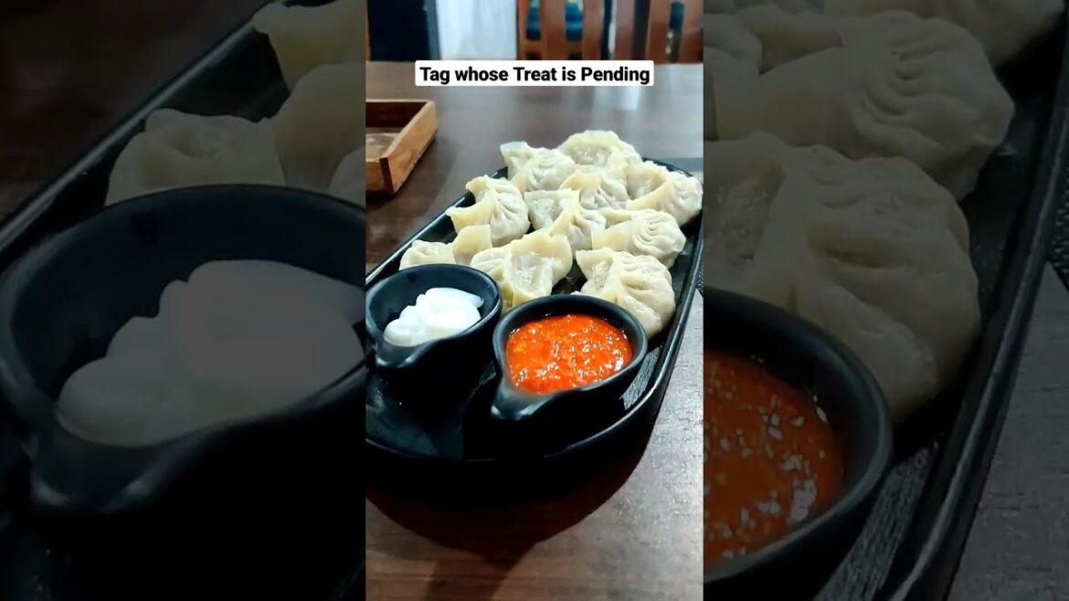 Momo is Love 😘😋 #shorts #shortvideo #viral #travel #momos #momoland #momoslover #food #chinese #momo
