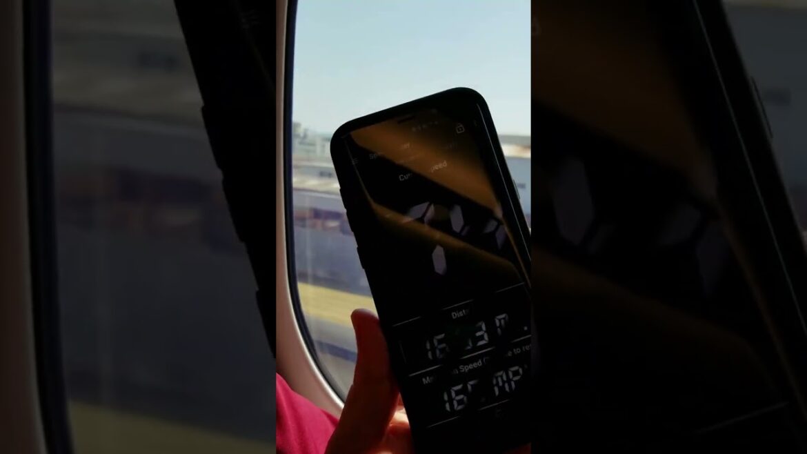 Incredible speed of Japans Bullet Trains! 🚅Awesome! | Shizuoka to Osaka #shorts #japan Incredible speed of Japans Bullet Trains! 🚅Awesome! | Shizuoka to Osaka #shorts #japan