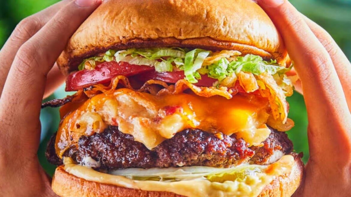 kfc zinger chicken burger 🍔 | zinger burger #burger #gur ka sharbat with lemon and tuhfe malanga