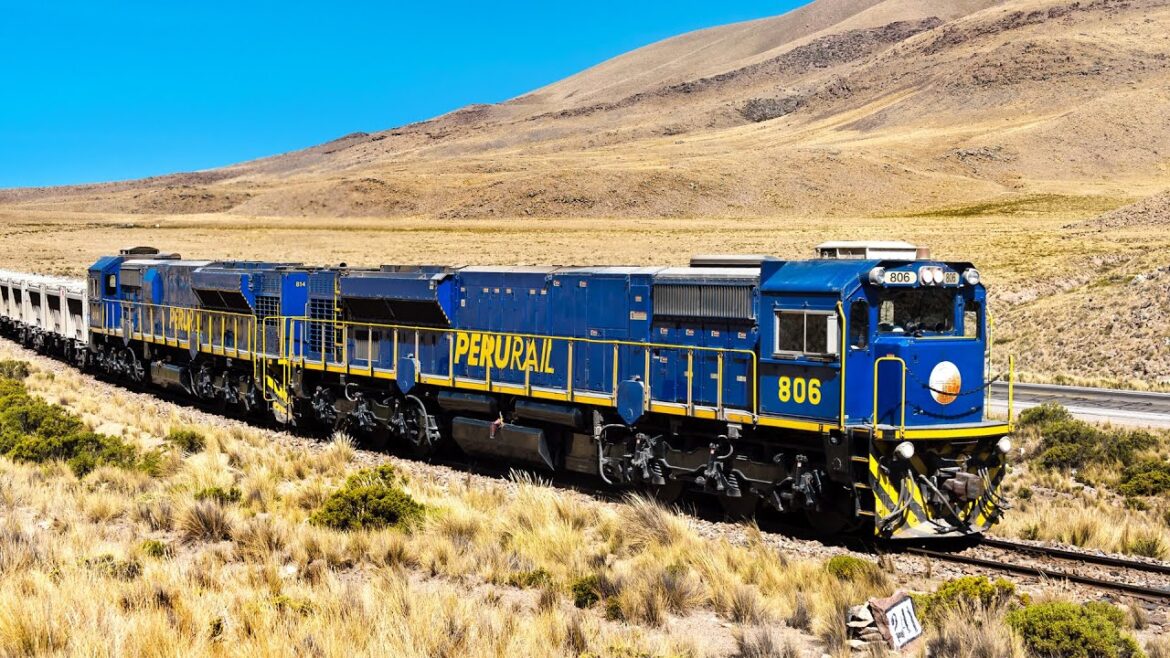 Chasing a train at high altitude in Peru. Eng sub
