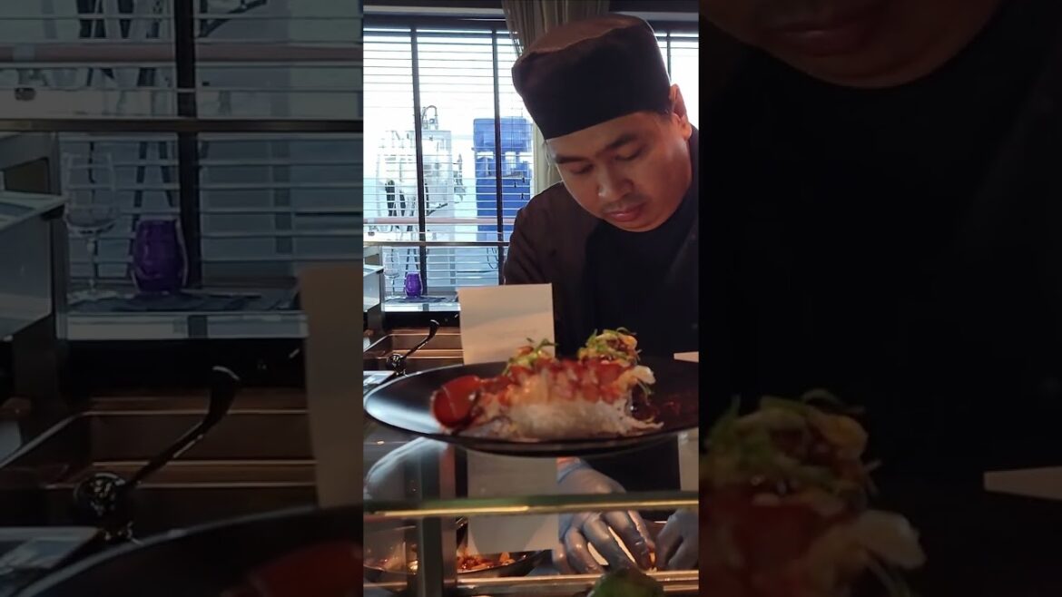 😋 Best sushi on board the Holland America Line Cruise Ship at Nami Sushi, Nieuw Statendam 🍣