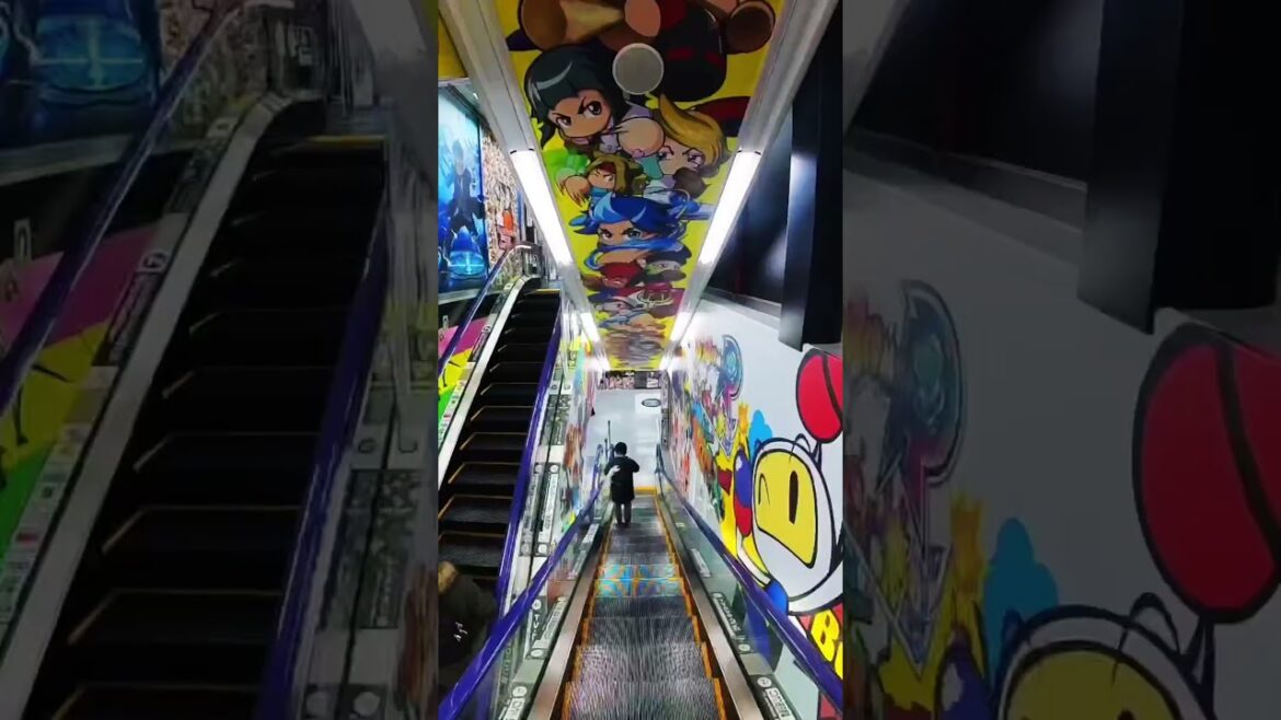 9 Floors under 1 Min at Yodobashi Camera - Biggest store in the world #Tokyo #timelapse #subscribe