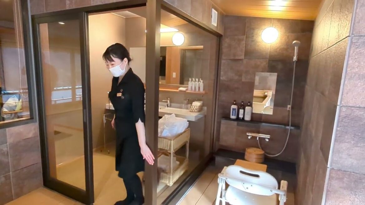 Yamada Onsen, Nagano (長野県山田温泉) - Fujiiso (藤井荘) ryokan room tour - Yamazakura Suite (山桜 露天風呂付き和洋室)