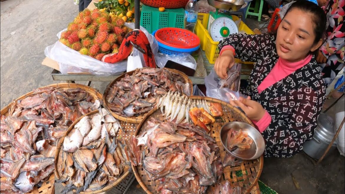 Walking tour at Cambodian street food | Phnom Penh fresh food market scenes 2023