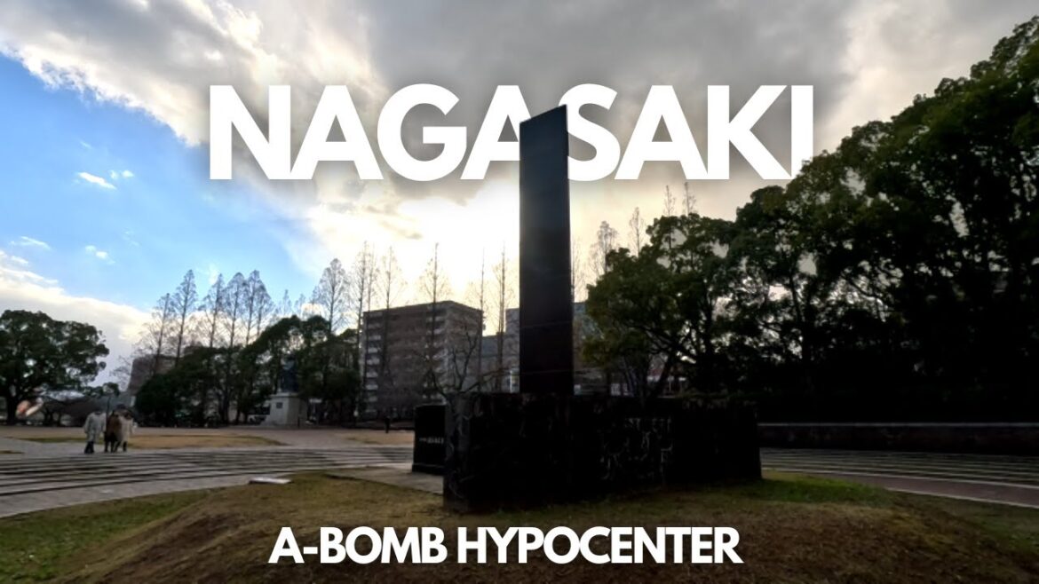 Visiting A-bomb hypocenter in Nagasaki, Japan | Having lunch at a local cafe