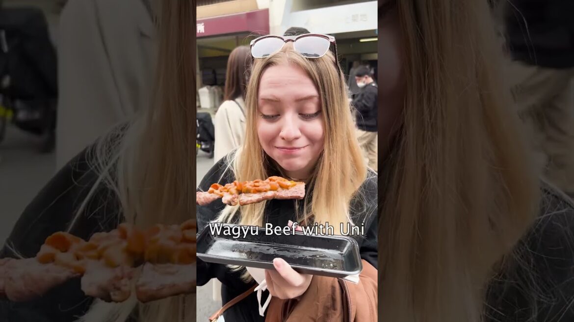 Trying Japanese Street Food 🤤 #japanese #streetfood #japantravel #japanesefood #tokyo #tokyofood